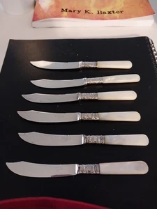 ANTIQUE MERIDEN CUTLERY 1855 MOTHER OF PEARL FRUIT KNIFE SET OF FOUR - Picture 1 of 4
