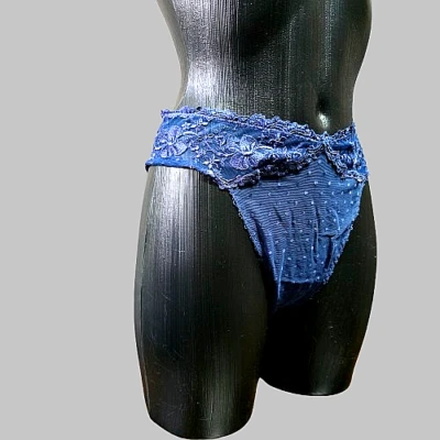 La Perla Malizia Italien Exklusiver String in Dunkelblau Gr. 38 Tüllspitze Luxus - Bild 1 von 4