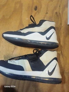 Size 8 Nike Air Force Max  ‘White Black’ Sneakers AR0974-101 - Picture 1 of 7