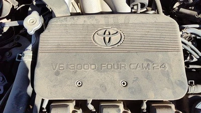 Cubierta superior del motor Toyota Camry 1997-2003 protector de plástico OEM 3,0 L 112090A020 Foto 1 de 3