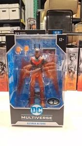Figura de acción Mcfarlane Batman Beyond Neo Gothic escala 7 pulgadas PLATINO en stock - Imagen 1 de 2