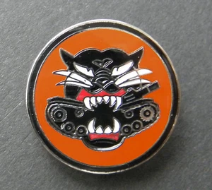 US ARMY TANK DESTROYER BATTALION LAPEL PIN BADGE 1 INCH - Bild 1 von 1
