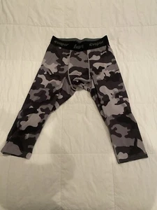 Mens Eastbay 3/4 Camouflage Spandex Tights Compression Pants, New, Size Medium - Picture 1 of 10