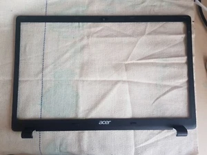 Acer ASPIRE V3-572 LCD Bezel Black - Afbeelding 1 van 3