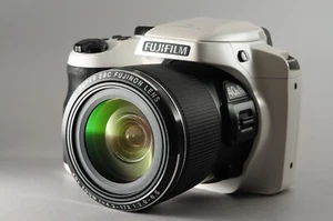 Near Mint FUJIFILM FinePix S8200 White Digital Camera From Japan Box #3540 - Picture 1 of 20