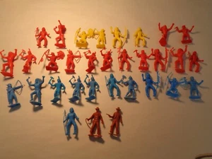 MPC JUGUETE PLÁSTICO VINTAGE INDIOS, AMARILLO, AZUL, ROJO, MARRÓN. 32 FIGURAS. - Imagen 1 de 13