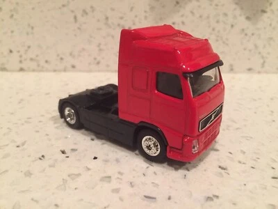 Malibu International 1:87 Volvo VFH16 Semi Truck - Image 1 of 4