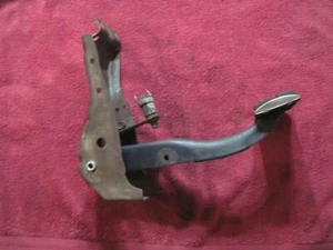 64 Oldsmobile Automatic Power Brake Pedal Assembly 88 98 Dynamic 1964 - Picture 1 of 7