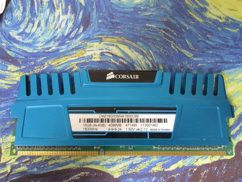 Corsair PC3-12800 4GB DIMM 1600 MHz DDR3 SDRAM Memory CMZ16GX3M4A1600C9B ver2.12 - Image 1 of 1