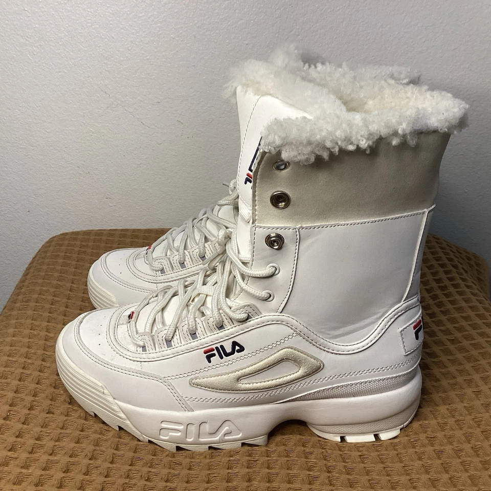 Fila Boots Women’s Sz 10 White Disruptor 10” High Top Sherpa Lined Light Winter - Image 1 of 4