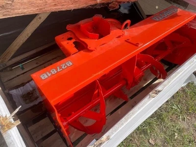 NOVO soprador de neve Kubota B2782B na caixa  - Imagem 1 de 2