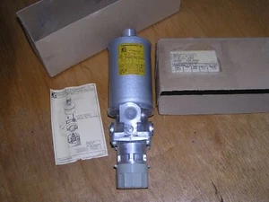 NEW old stock - Kromschröder MLA 15 - R 1/2" Gas Valve Magnetic original box - Imagen 1 de 10