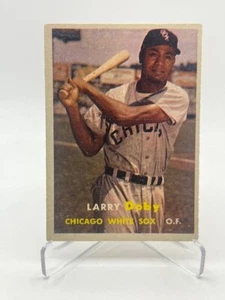 1957 Topps Larry Doby #85 Set Break White Sox - Imagen 1 de 2