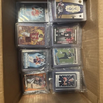 LOTE MASIVO DE TARJETAS DE LA NFL (INSERTOS, COLORES, AUTOS, NOVATOS, PARCHES, HIELO)  Foto 1 de 4