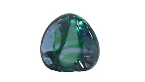 CAITHNESS CIIG PISAPAPELES TRIANGULAR GUIJARRO VIDRIO PÚRPURA CON REMOLINO VERDE - Imagen 1 de 5