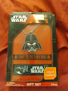 STAR WARS DARTH VADER GIFT SET ( NECKLACE AND 2 BRACELETS ) - Picture 1 of 2