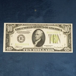 FR 2004-B $10 1934 New York Federal Reserve Note US - Crisp Minor Fold - Picture 1 of 3