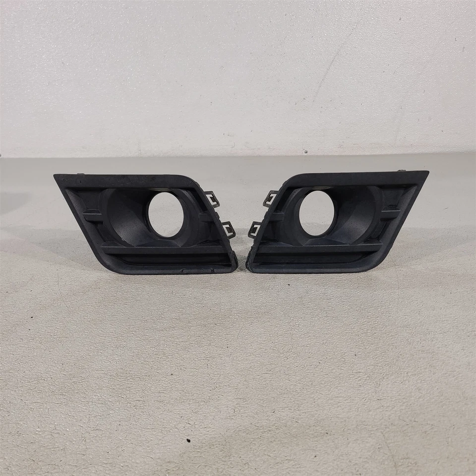 Juego de bisel antiniebla 14-15 Camaro Ss par Lh Rh Aa7390 Foto 1 de 4