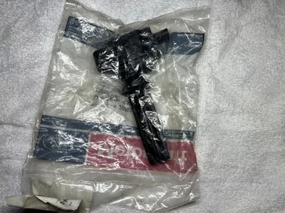 福特 MOTORCRAFT 原始设备制造商全新 IGNITION COIL ON PLUG CM5Z-12029-K — 第 1/2 张图片