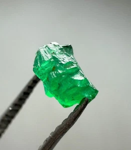 0,70 Karat Top natürlicher schöner rauer Smaragd Kristall Lot aus Swat Pakistan. - Bild 1 von 11