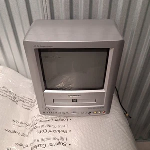 Toshiba 9 Inch CRT TV DVD Combo Model No. MD9DM1R Portable GAMING NO REMOTE - Picture 1 of 8