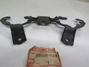 Kawasaki NOS NUEVO 25008-1029 Soporte De Medidor KZ KZ750 1981-82 - Picture 1 of 2
