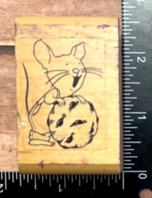 Carimbo de borracha montado em madeira Kidstamps #609 mouse com biscoito Felicia Bond - Imagem 1 de 4
