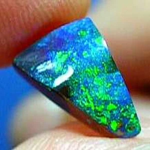 Colores llamativos * ópalo de hombro sólido australiano natural de 2 quilates * ver videoclip - Imagen 1 de 1