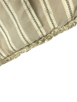 1 funda de almohada de lujo a rayas beige tostado y negro con flecos de seda cubierta neutra Foto 1 de 4