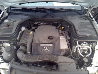 Used Air Cleaner Assembly fits: 2016 Mercedes-benz Mercedes glc-class 205 Type S - Image 1 of 4