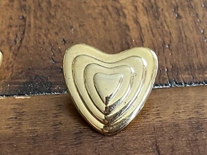 PINS PIN PARFUM PERFUME LUXE ESCADA COEUR SIGNE MARGARETHA LEY - Imagen 1 de 1