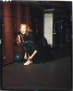 Arlene Dahl Vivid Color 1940's Photo Shoot Original 5x4 Transparency - Picture 1 of 1
