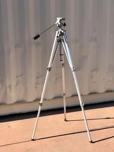 VTG Velbon PROFESSIONAL Grade Video Camera Tripod Model SGB-32 Made in Japan - Picture 1 of 13