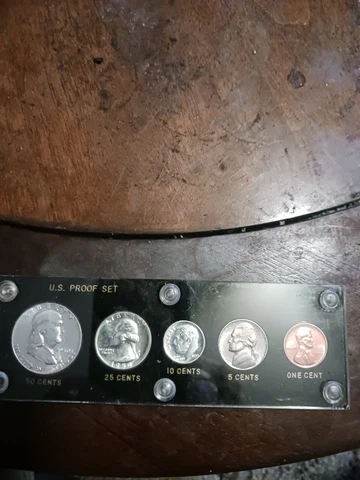 1950 US Mint Proof Set. Very nice set.  Higher grade.  1 speck on the dime Cover