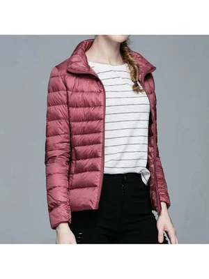 Chaqueta acolchada corta ajustada ligera para mujer | Cuello alto multicolor Foto 1 de 4