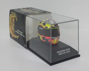 Minichamps 1:8 Model Helmet Valentino Rossi Agv Yamaha M1 Motogp 2004 - Picture 1 of 5
