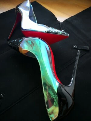 Christian Louboutin Patente Negro E Iridiscente Transparente Devoto Disco Punta Puntera Foto 1 de 4