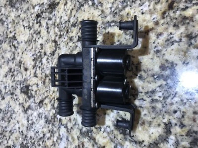 04-10 BMW E60 545i Calentador Aire Acondicionado Válvula Control Bomba Circulación 6931708 OEM ##43 Foto 1 de 4