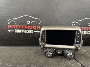 13-15 CAMARO RADIO NAVIGATION TOUCH SCREEN STEREO W/ CLIMATE CONTROLS 23286602 - Foto 1 di 11