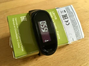 Armbanduhr von Yves Rocher, Kalorieverbrauch, Schrittzähler, Entfernung - neu - - Bild 1 von 6