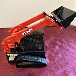 Kubota Compact Track Loader Toy Model SVL90-2 Scale 1:18 - Picture 1 of 9