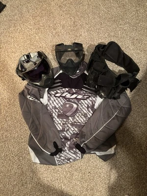 Máscara de paintball SLY + paquete de cápsulas Valken 3+6 + camiseta de paintball tinte Foto 1 de 4