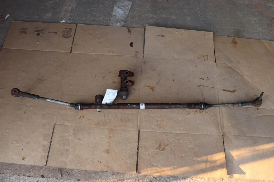 Chevy Silverado 2500 HD 2016-2020 dirección asistida barra de cambios y piñón OEM Foto 1 de 4