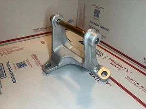 OEM 97-01 PRELUDE H22A4 UPPER ALUMINIUM TRANSMISSION MOUNT BRACKET 5-SPEED M/T - Picture 1 of 5