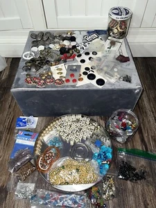 Huge Antique Vintage Lot Of Buttons Metal Rhinestone Glass 2lbs+ - Picture 1 of 10