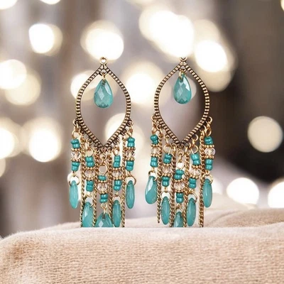 Pendientes de cuentas y borlas de gota de agua turquesa Foto 1 de 4