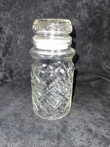 Vintage 1984 PLANTERS PEANUT Jar - Mr Peanut Diamond Cut Glass Jar With Lid - Picture 1 of 7