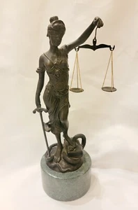 Statua Vintage Bronzo Dama di Giustizia con Base in Marmo Firmata A. Mayer - Foto 1 di 13