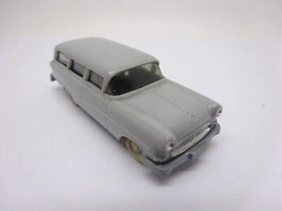 Wiking : Opel Caravan, Argent Métallisé (Schub151) - Photo 1/3