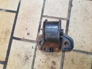 Engine holder engine mount CIVIC MC2 MB6 EK4 Honda Integra DC2 B18C6 B18C4 96-2000 - Picture 1 of 5